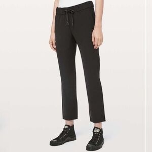 Lululemon On The Fly Pant Woven 27" Black 0